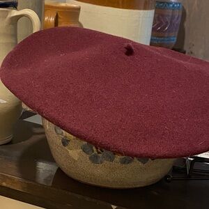 Chic Burgundy Women's Beret